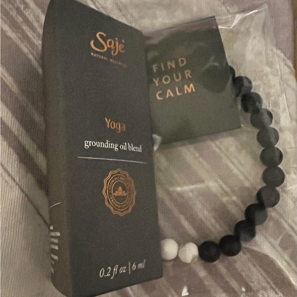 Saje Yoga oil blend, Black/White Yoga Beade Bracelet, pouch jute gift bag.